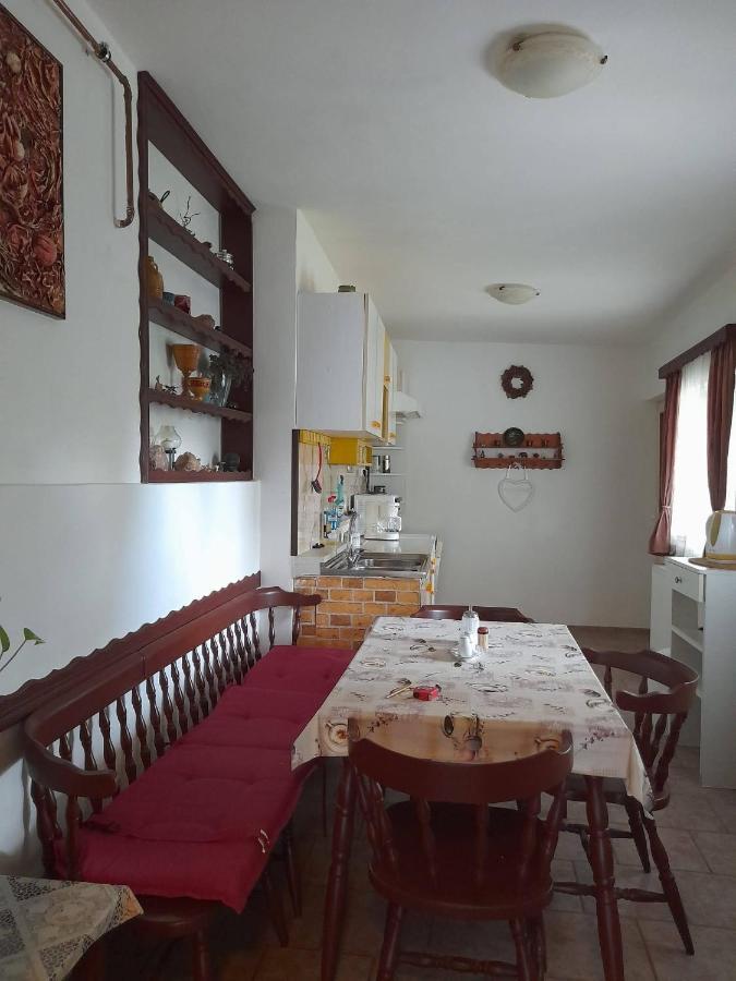 Apartamento Vseborky Dalovice Exterior foto