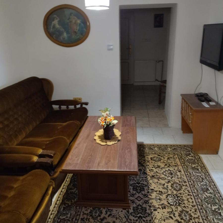 Apartamento Vseborky Dalovice Exterior foto